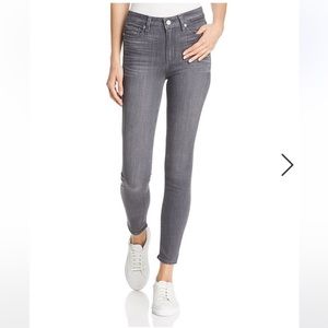 Paige Gray Soft Denim Jeans Stretch Verdugo Ultra Skinny Size 26